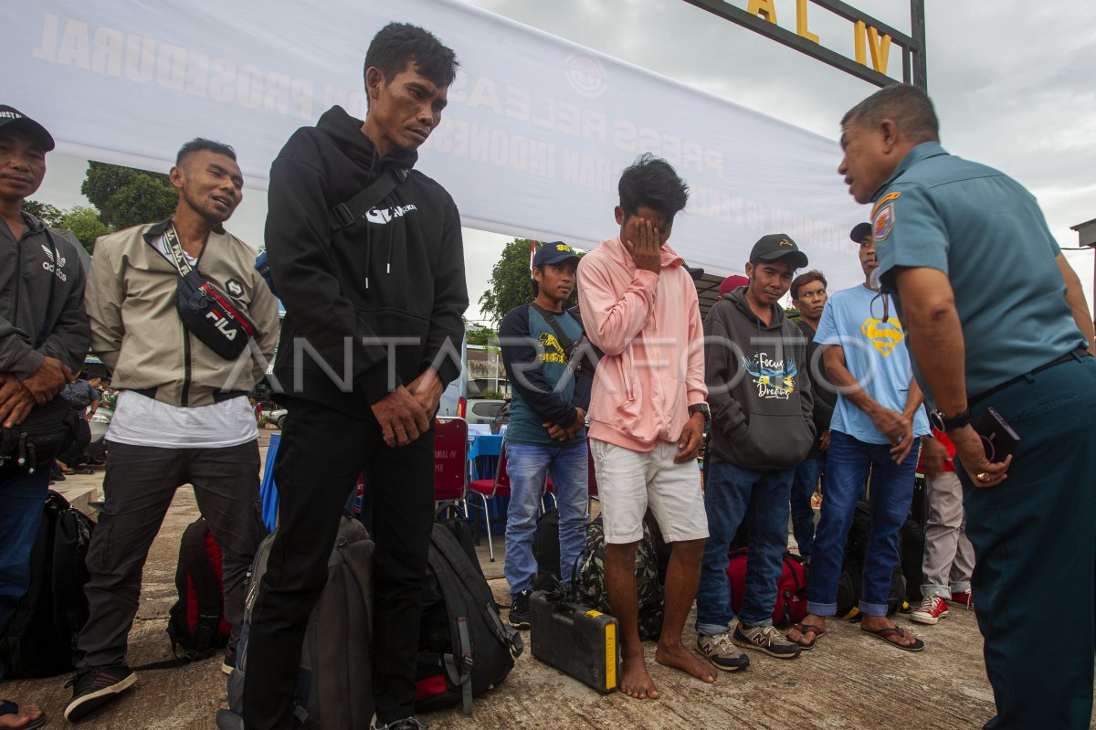 400 Jalur Tikus di Kalbar Jadi "Jalan Tol" PMI Ilegal ke Malaysia