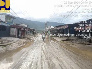 Banjir Terjang Lagi Jembata...