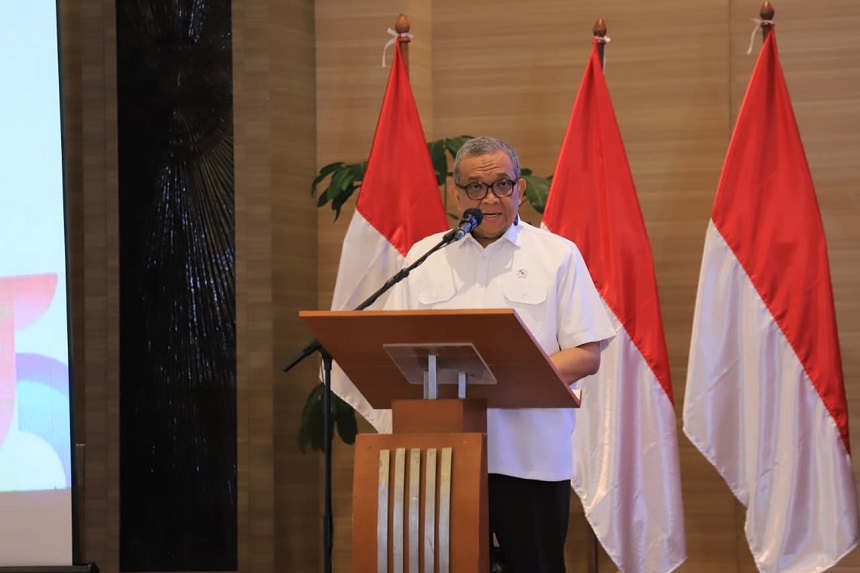 Wamenaker Dorong Higiene Industri untuk Wujudkan Lingkungan Kerja Aman dan Sehat.