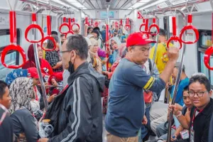 PT LRT Jakarta Mencatat Jumlah Rata-rata Penumpang Per Hari Capai 11 Ribu Orang