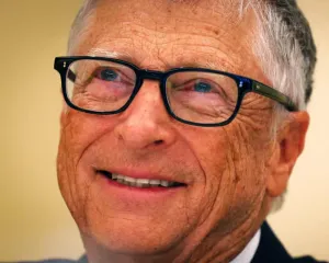 Bill Gates Peringatkan AI Tak Terkendali Bisa Picu Satu Miliar Kematian