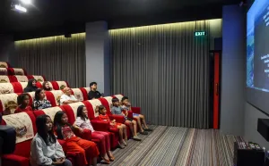 Bioskop Mini Jaksinema Hadir di Tengah Masyarakat, Diharapkan Jadi Penggerak Ekonomi Pasar