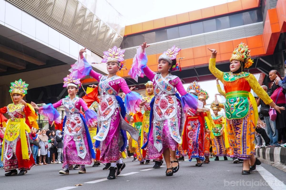 Gelaran Jakarta Penuh Warna di CFD Rasuna Said Meriah! Us...