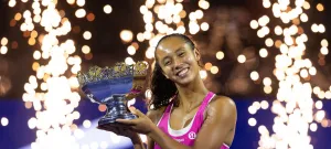 Leylah Fernandez Juara Sing...