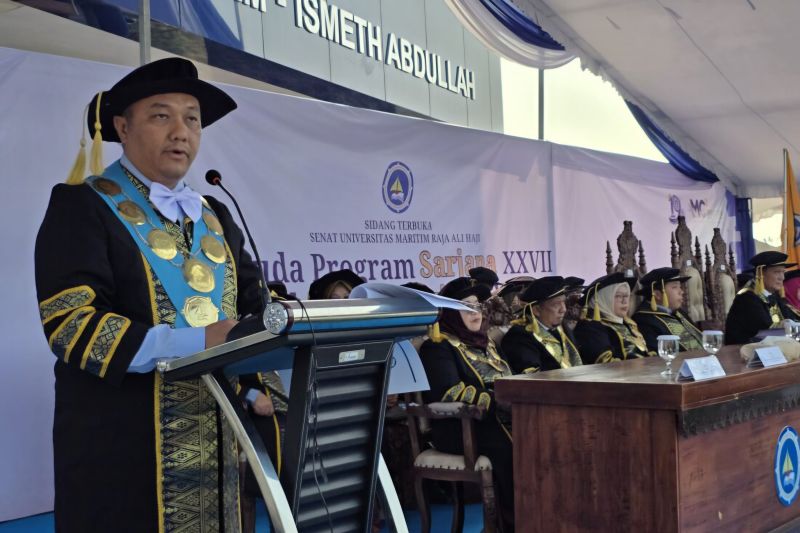 Lulus Kuliah Jangan Cuma Cari Kerja! Wisudawan Diajak Lir...