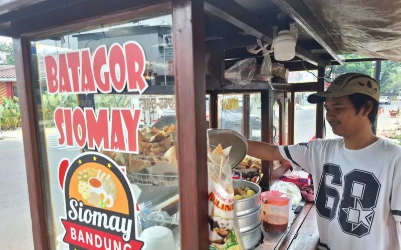 Sempat Putus Sekolah dan Berjualan Siomay, Habibi Kini Ke...