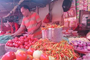 Stabilkan Harga Cabai, Pemp...