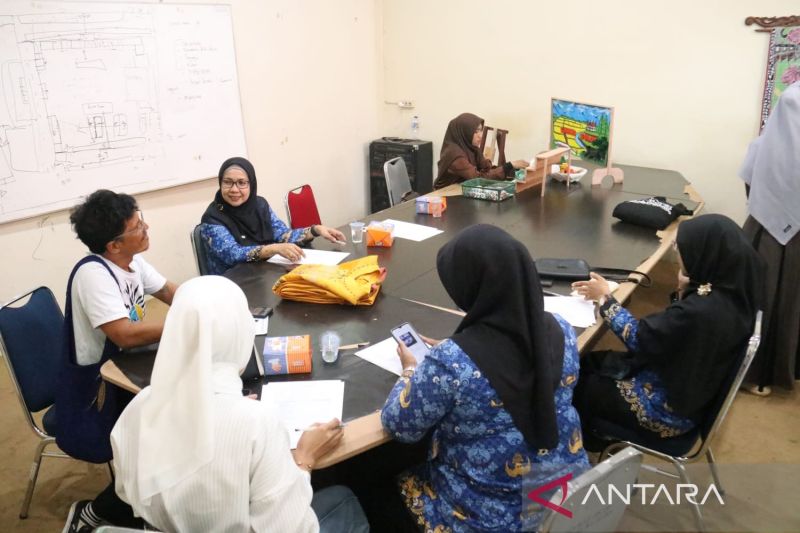 Dekranasda Kota Solok Seleksi Produk Kerajinan, Dorong Ku...