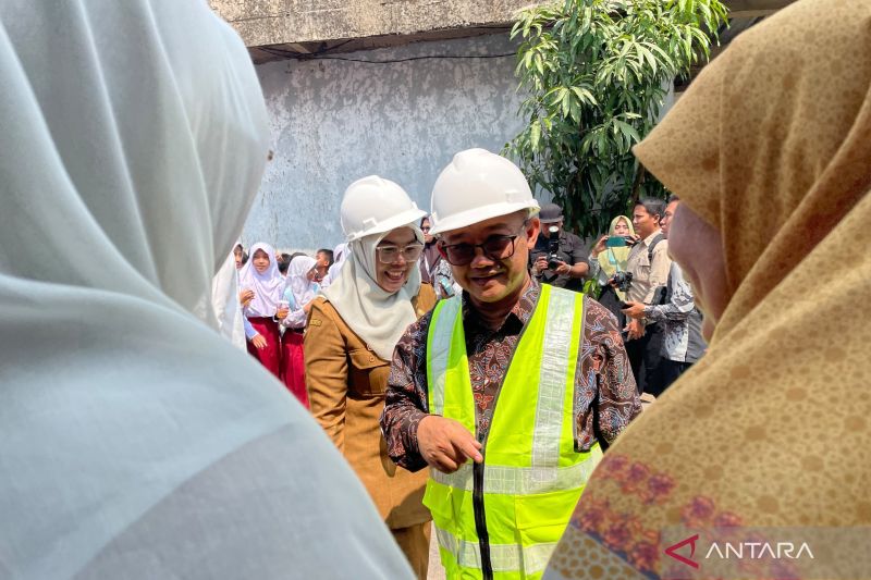 Kabar Baik Guru Honorer! Mendikdasmen Pastikan Bisa Ikut ...