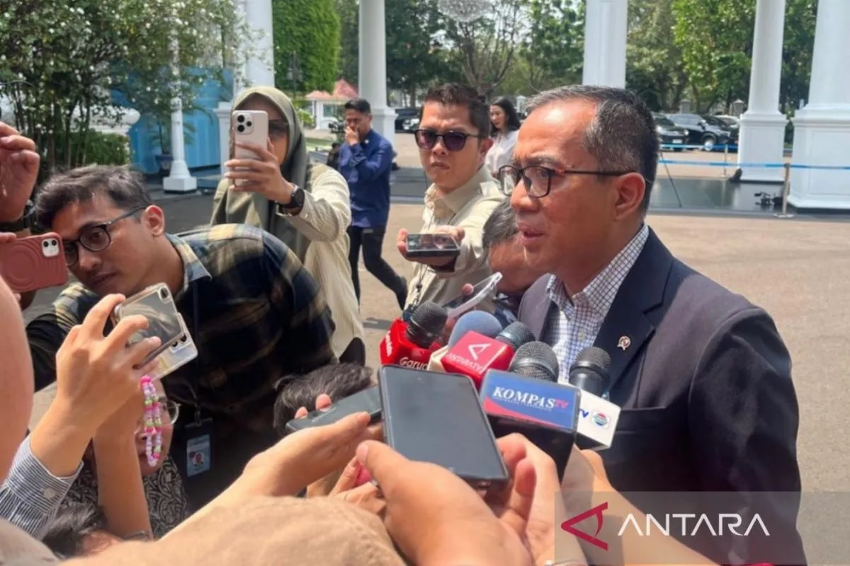 Presiden Prabowo Panggil Mendiktisaintek hingga Kepala BN...