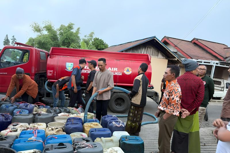 Kekeringan Makin Parah, Pemprov Jateng Salurkan Bantuan 7...