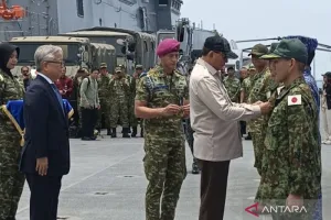 Momen Tak Biasa! 361 Personel Jepang Dapat Satyalancana dari Menhan