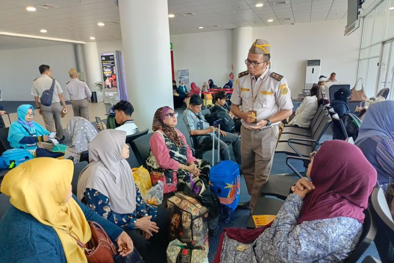Penerbangan Internasional Bertambah, Karantina Sumbar Perketat Pengawasan di BIM.