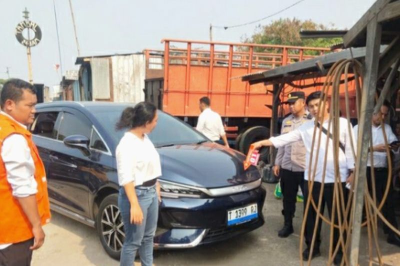 Perampok Gasak Rp1,3 Milik WNA di Cikampek