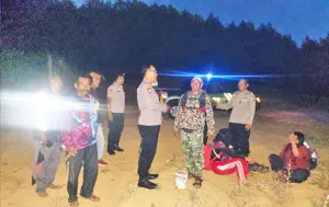 Sembilan Pendaki Religi Ilegal di Puncak Batu Tulis Malang Berhasil Dievakuasi