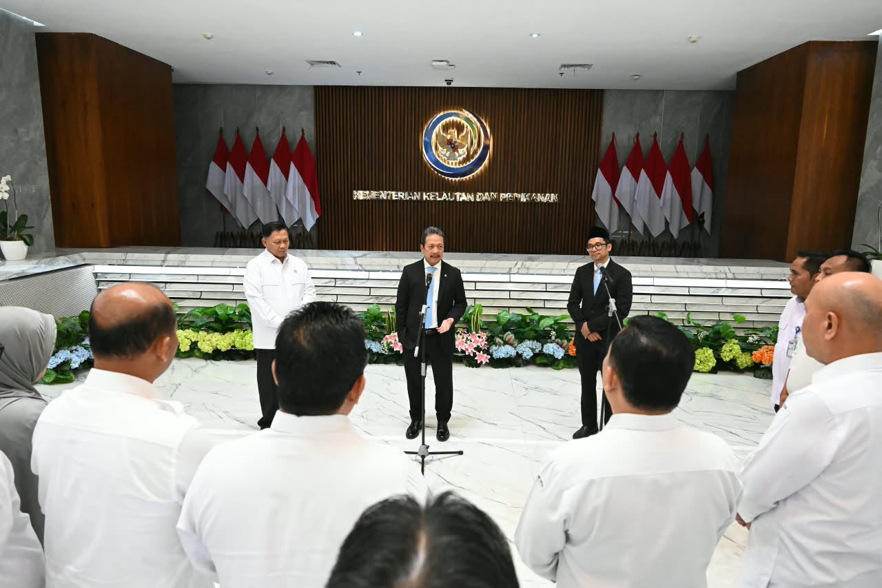 Baru Dilantik, Wamen KKP Irwan Meilano Langsung Dapat Tugas Berat dari Trenggono: Kejar 6 Program Prioritas Prabowo!