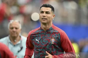 Cristiano Ronaldo Tinggalkan Timnas Portugal Jelang Lawan Denmark, Ada Apa?