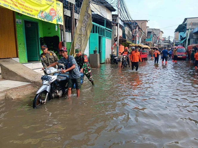 Dinas SDA: Banjir Rob Intai Jakarta Utara pada 13-14 dan ...