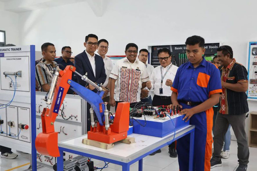 Mendorong Kolaborasi Pendidikan Vokasi dengan Dunia Kerja