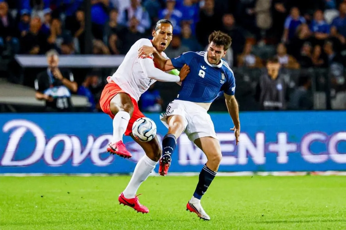 Belanda Nyaris Dipermalukan Yunani, Laga Berakhir Dramati...