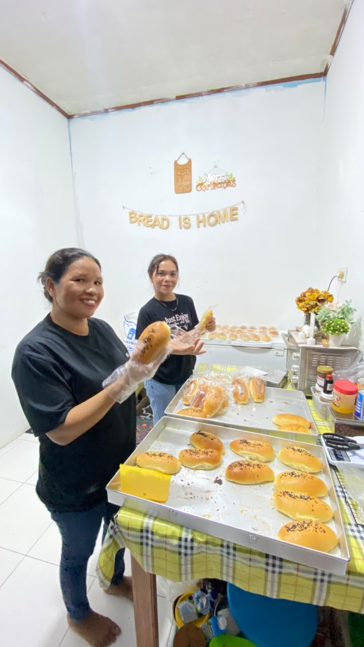 Berawal dari Kebutuhan Anak, UMKM Roti di Papua Tumbuh 13...