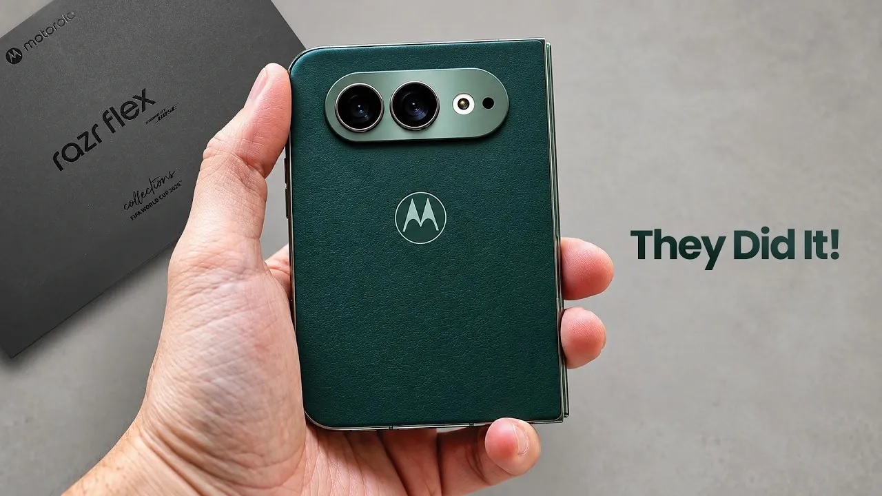 Motorola Bocorkan Ponsel Lipat Barunya Razr Flex, Pesaing iPhone Duo dan Galaxy Z Fold 8