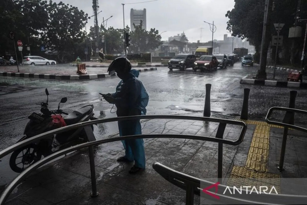 Cuaca Akhir Pekan, Jakarta Diprakirakan Hujan Nanti Sore,...