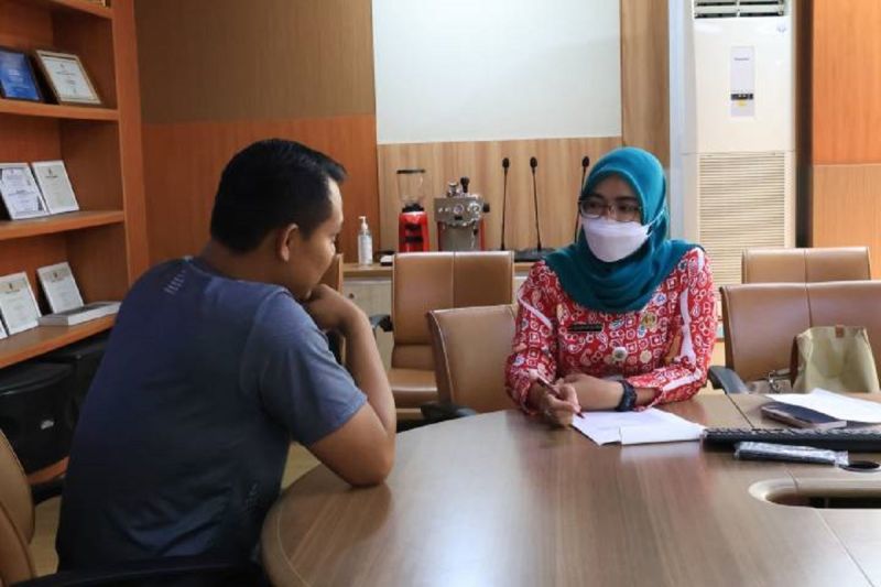 Pastikan Sehat, Kondisi Mental Petugas Kesehatan Kota Tan...