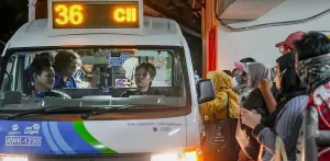 Transjakarta Larang Aktivitas Mengamen di Mikrotrans dan Halte