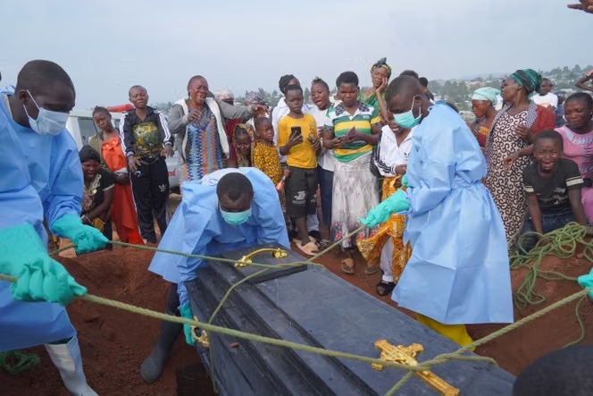 Wabah Ebola Terus Menyebar, Lebih dari 4.000 Orang Tewas ...