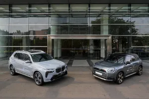 BMW Group Tampilkan BMW X7 ...