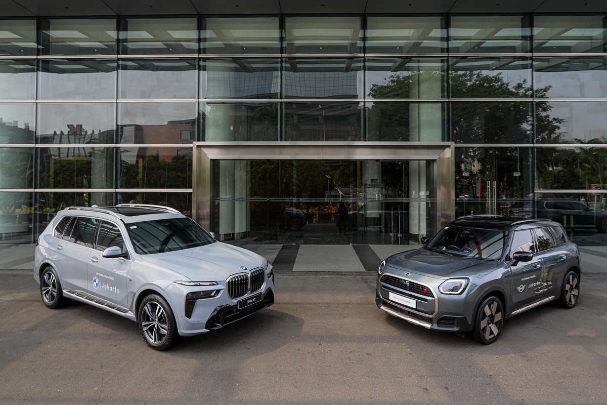 BMW Group Tampilkan BMW X7 dan Mini Countryman ke Art Jak...