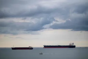 Intai Radar Musuh, Pesawat Mata-Mata AS Berputar 8 Jam di Laut Hitam