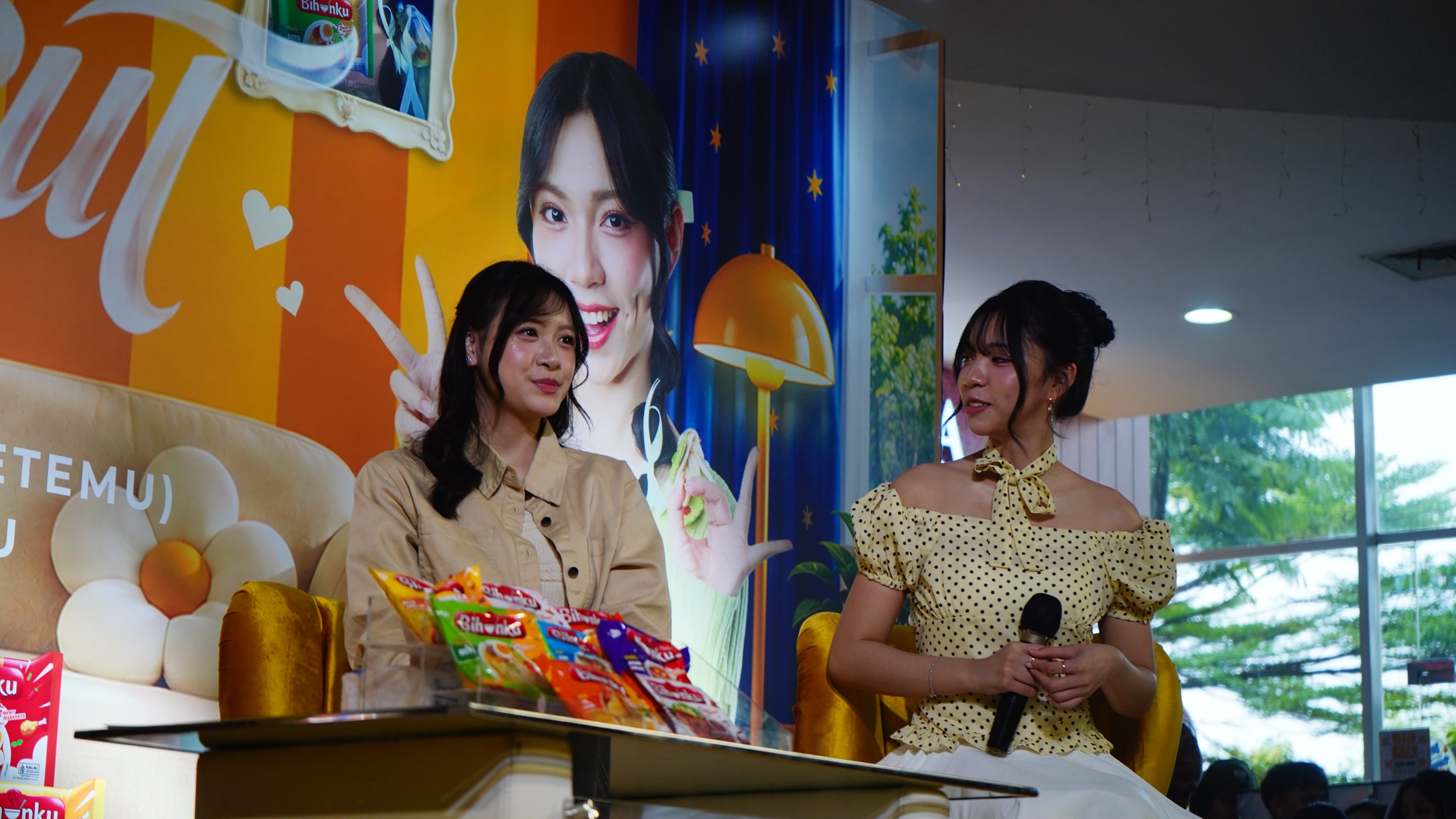Ketika Hunnies Bisa Seruput Bihunku Sambil Bertemu Aralie dan Lily JKT48