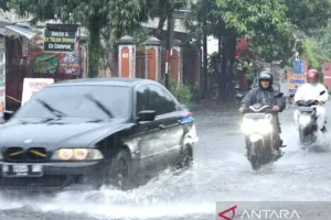 Mengintensifkan Penanganan Masalah Sampah untuk Menekan Potensi Banjir