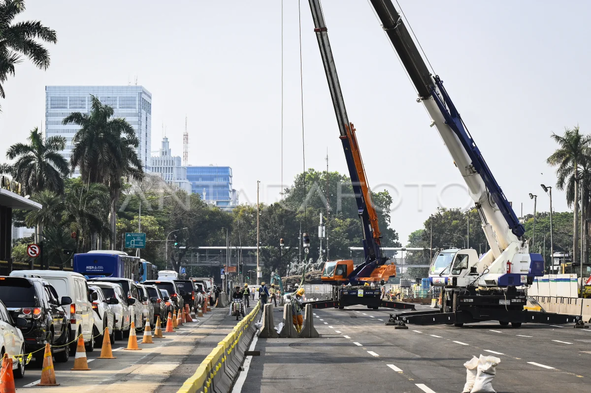 Proyek MRT Fase 2 Dimulai, Lalin Gajah Mada-Hayam Wuruk D...