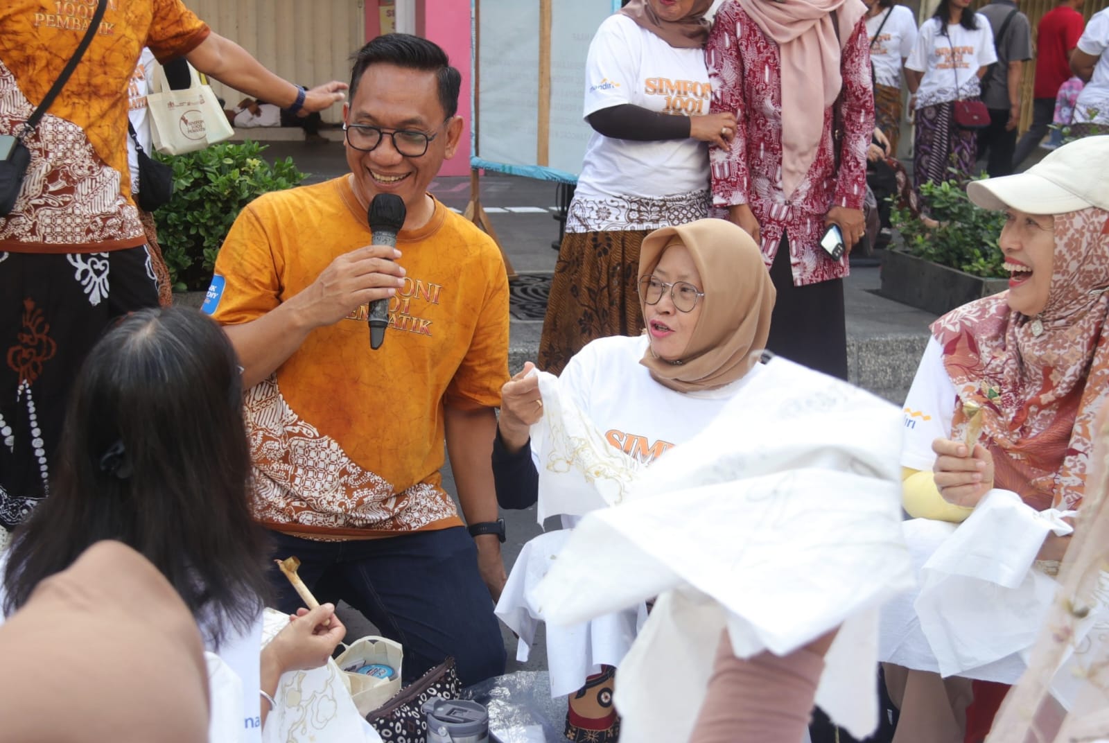 Seribu Pembatik Ramaikan Malioboro, Batik Didorong Dekat ...