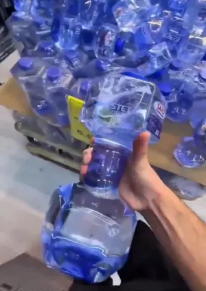 Uzbekistan Kemas Air Mineral 5 Liter Berbentuk Dumbbell