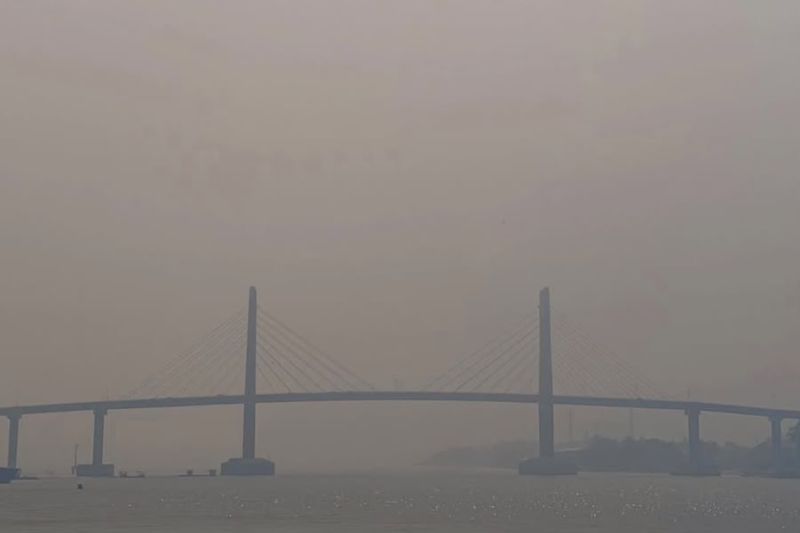 BMKG Deteksi 12 Titik Panas di Maluku, Potensi Asap Sedan...