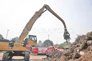 DKI Pasang Saringan Sampah Terpadu di 11 Sungai Halau Sampah ke Kota