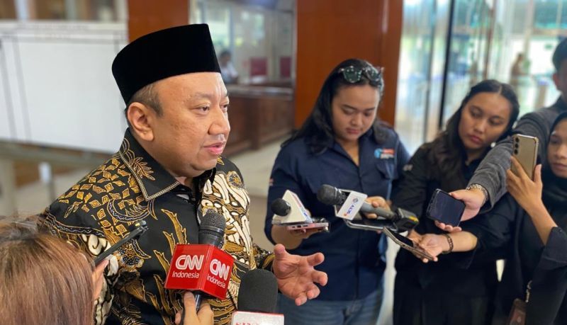 DPR Minta Wacana Kuliah Gratis Pertimbangkan Keberlangsun...