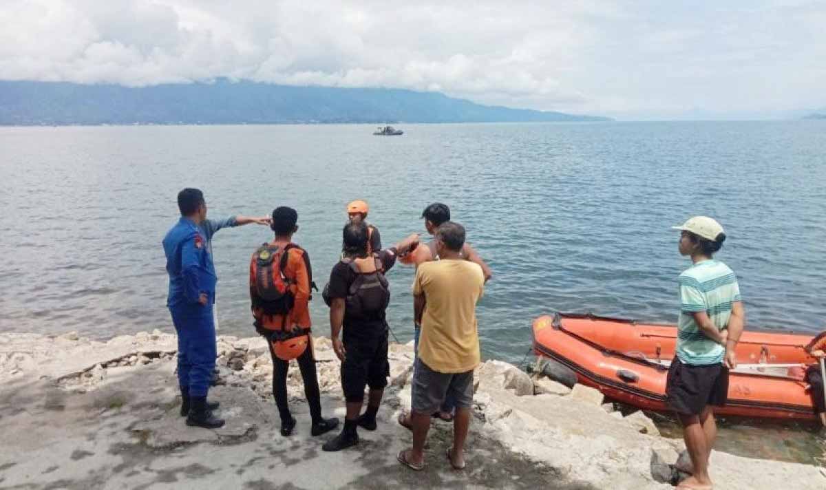 Hilang Saat Mencari Ikan di Kawasan Danau Toba, Seorang W...
