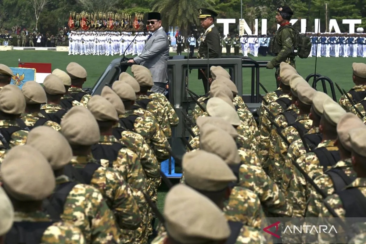 HUT ke-81 TNI, Ketua DPR Minta Satuan Baru Makin Perkuat TNI Jaga NKRI