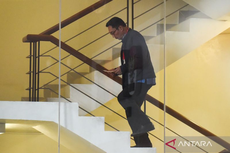 KPK Periksa Kakak Ridwan Kamil Terkait Pembelian Volvo XC90.