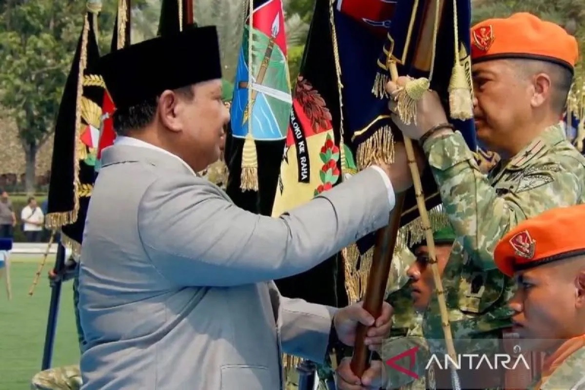 Presiden Prabowo Resmikan 204 Satuan Baru TNI, Lantik 6 P...