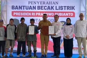 160 Penarik Becak Lansia di Kota Bogor dari Bantuan Becak Listrik dari Presiden Prabowo