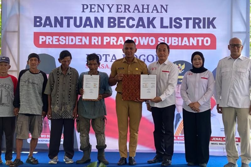 160 Penarik Becak Lansia di Kota Bogor dari Bantuan Becak Listrik dari Presiden Prabowo