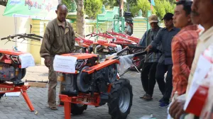 Bantuan Alsintan Dorong Efisiensi Usaha Tani di Kulon Progo