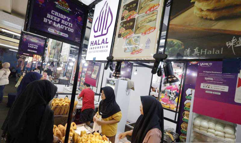 Kembangkan Wisata Halal Indonesia, Standar Layanan Harus Diperkuat