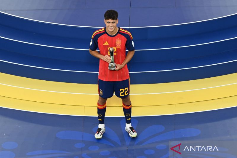 Pau Cubarsi Favorit, Ini Daftar Nominasi Pemain Muda Terb...